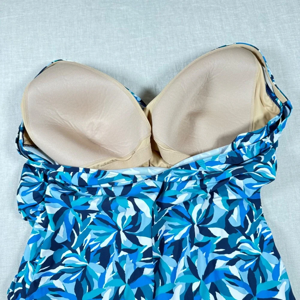 L.L. Bean One Piece Swimsuit Womens 22W Blue Floral Excellent Ruched Wrap Front